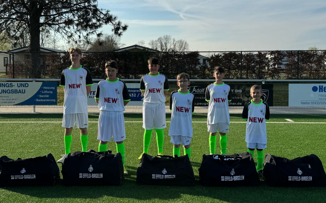 Neue Trikots für die ganze Jugend!